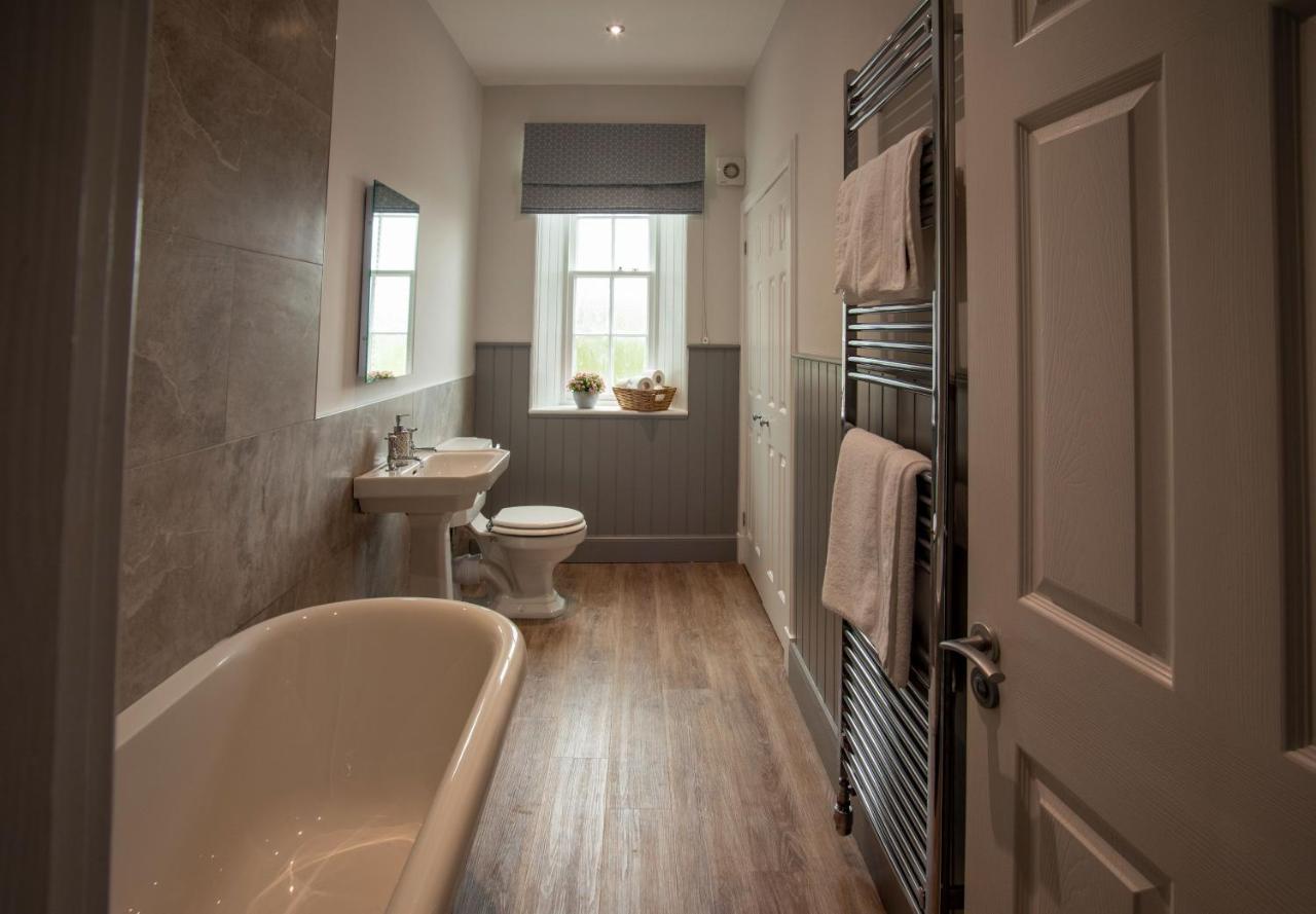 Laundry Cottage: Drumlanrig Castle ソーンヒル エクステリア 写真