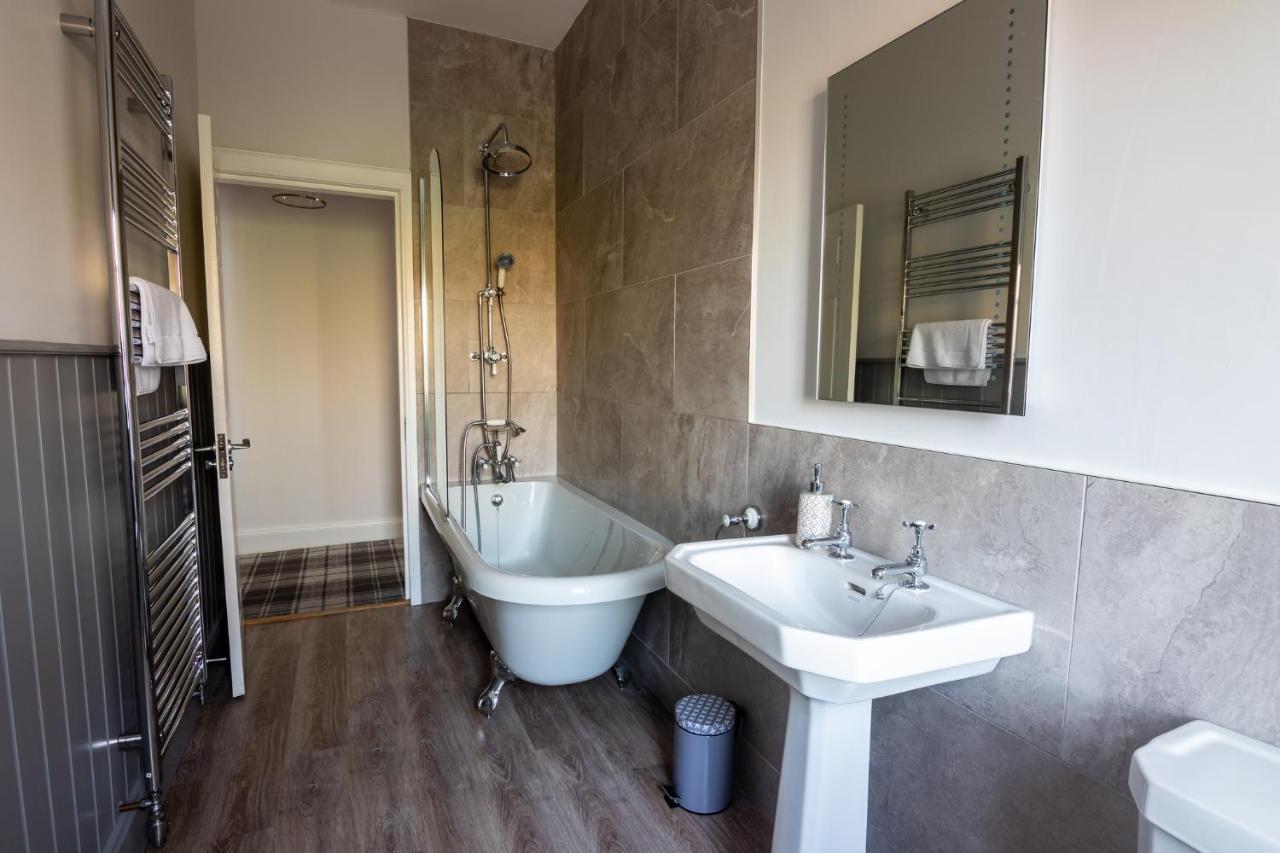 Laundry Cottage: Drumlanrig Castle ソーンヒル エクステリア 写真