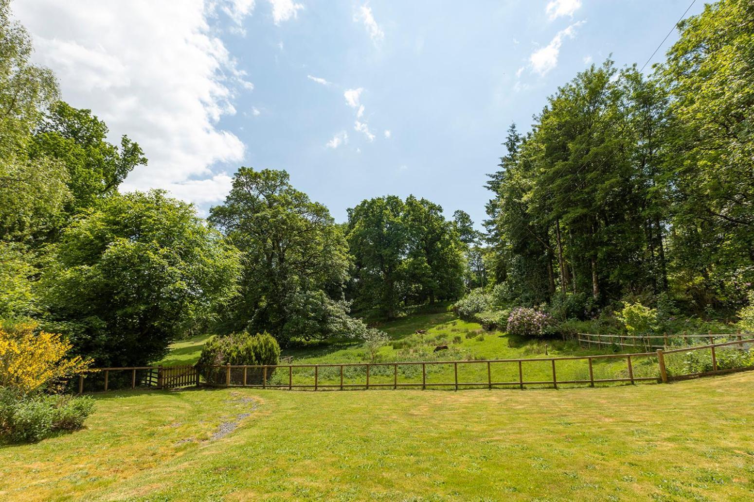 Laundry Cottage: Drumlanrig Castle ソーンヒル エクステリア 写真